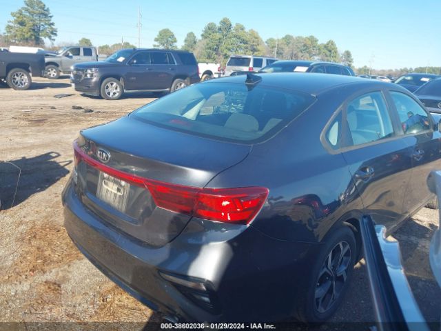 3KPF24AD3KE070180 KIA Forte Lxs