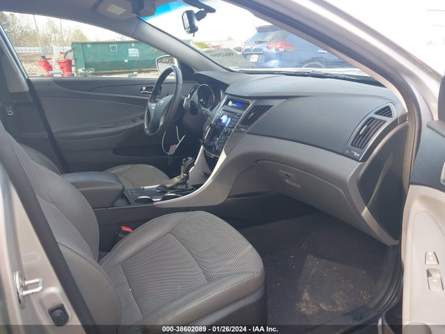 2013 HYUNDAI SONATA SE VIN: 5NPEC4AC9DH603437