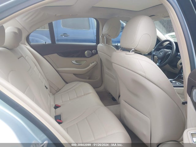 55SWF4KB7FU062437 Mercedes-Benz C 300 4matic/luxury 4matic/sport 4matic