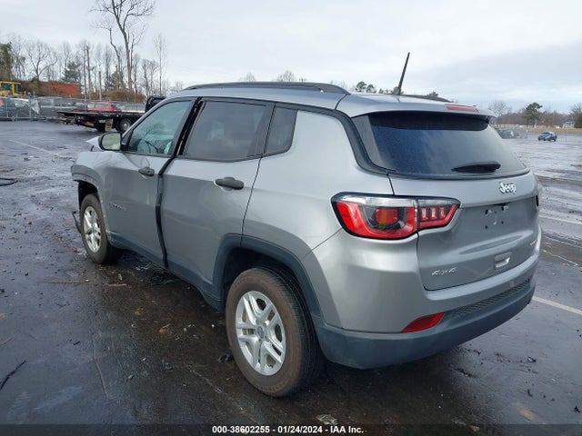 Jeep Compass Sport 4x4 2018 3C4NJDAB1JT131727 Image 3