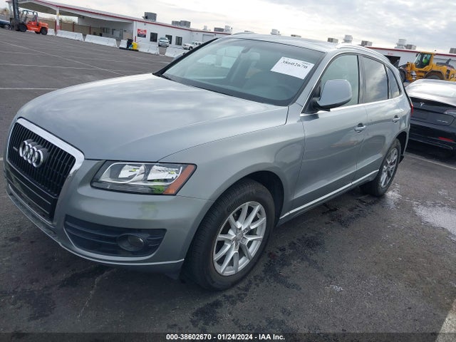 2010 AUDI Q5 3.2 PREMIUM VIN: WA1CKAFP6AA055771