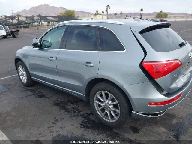 2010 AUDI Q5 3.2 PREMIUM VIN: WA1CKAFP6AA055771