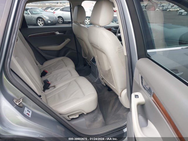 2010 AUDI Q5 3.2 PREMIUM VIN: WA1CKAFP6AA055771