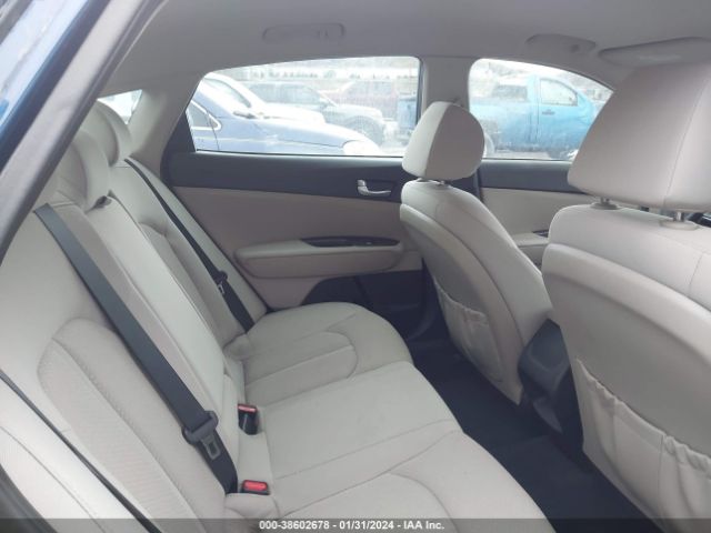 5XXGT4L33GG038902 KIA Optima Lx