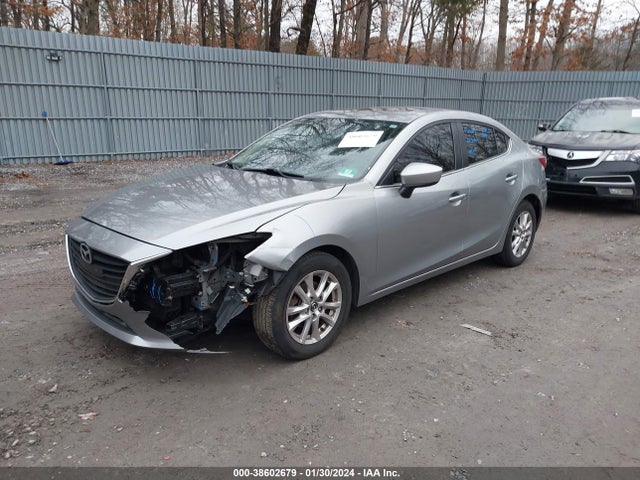 Mazda Mazda3 I Touring 2014 JM1BM1V72E1156261 Image 2
