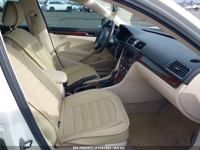 2013 VOLKSWAGEN PASSAT 2.5L SEL VIN: 1VWCP7A33DC027091