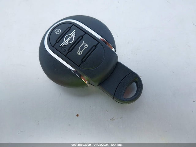 2021 MINI HARDTOP WMWXU7C07M2P10155 Photo 10