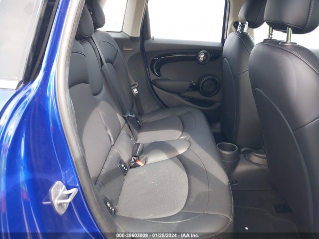 2021 MINI HARDTOP WMWXU7C07M2P10155 Photo 7