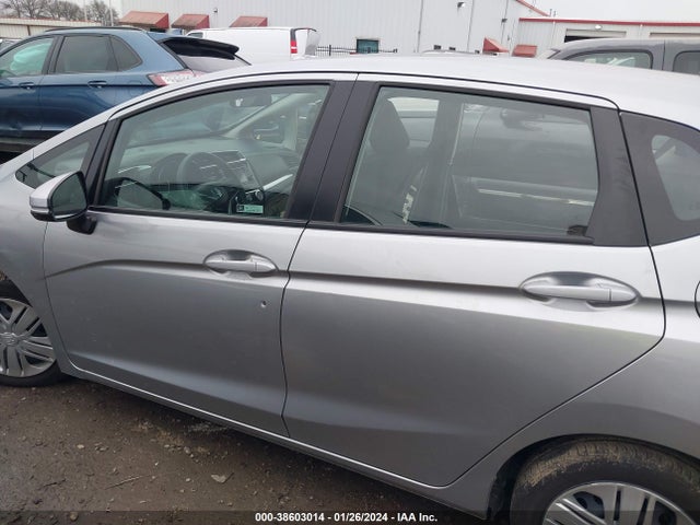 Honda FIT LX 2020 3HGGK5H40LM709897 Image 15