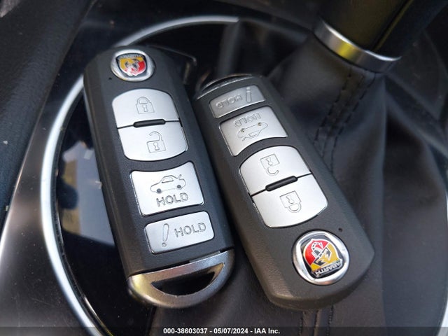 2019 FIAT 124 SPIDER JC1NFAEK9K0140679 Photo 10