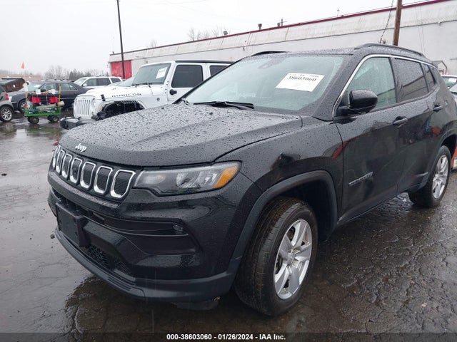 3C4NJDBB2NT230495 Jeep Compass Latitude 4x4
