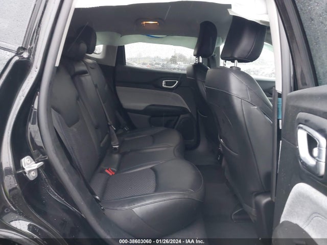 3C4NJDBB2NT230495 Jeep Compass Latitude 4x4