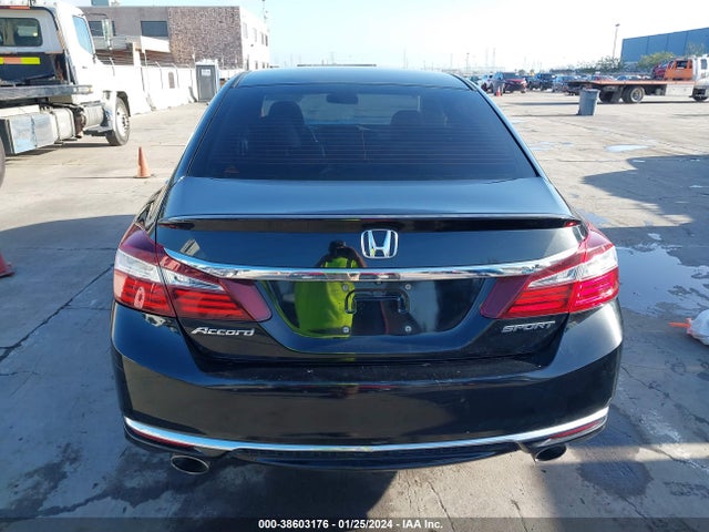 Honda Accord Sport 2016 1HGCR2F50GA220357 Image 16