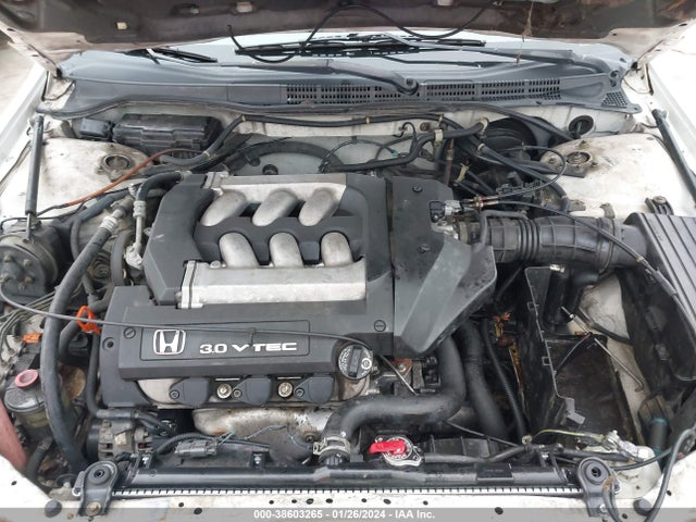 2000 HONDA ACCORD 3.0 LX VIN: 1HGCG1641YA042953