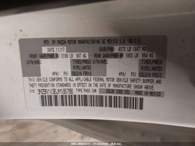 3MZBN1V36JM185766 Mazda Mazda3 Touring