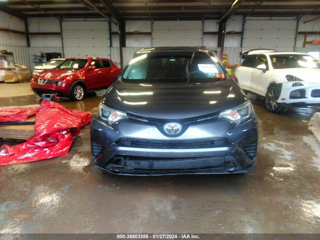 Toyota RAV4 LE 2018 JTMZFREV4JJ198754 Image 12
