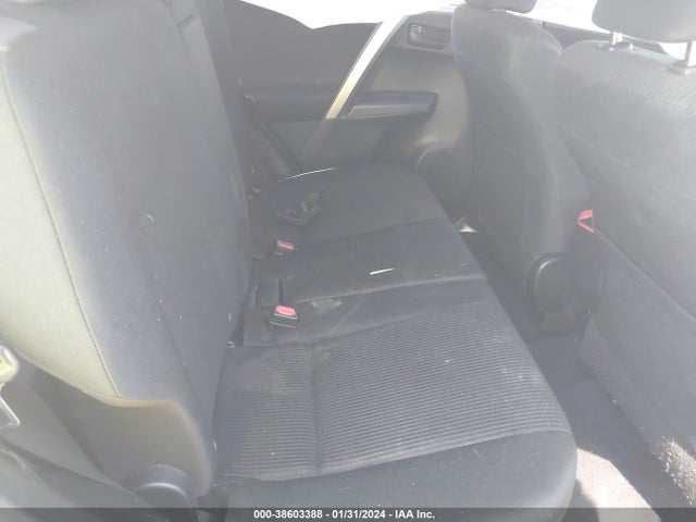 Toyota RAV4 LE 2018 JTMZFREV4JJ198754 Image 8