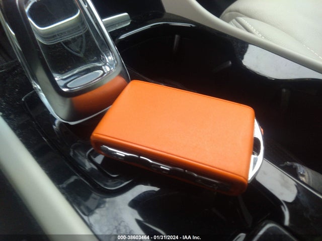YV4L12UW9P2083475 Volvo Xc40 B5 Plus Dark Theme