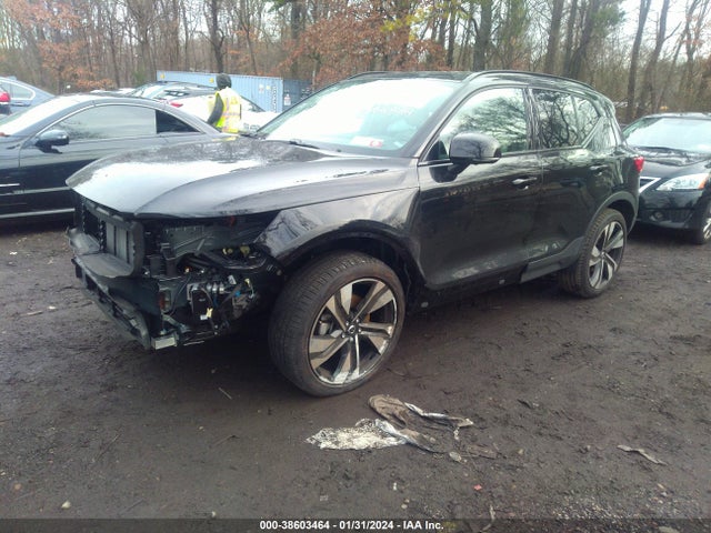 YV4L12UW9P2083475 Volvo Xc40 B5 Plus Dark Theme