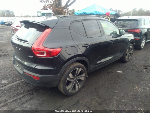 YV4L12UW9P2083475 Volvo Xc40 B5 Plus Dark Theme