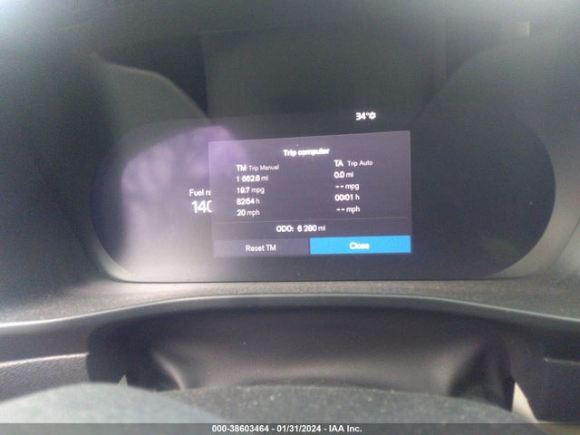 YV4L12UW9P2083475 Volvo Xc40 B5 Plus Dark Theme
