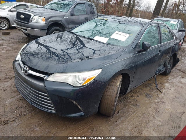 Toyota CAMRY LE 2016 4T4BF1FK7GR542576 Image 2