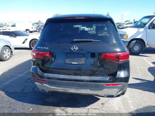 W1N4M4GB4MW153867 Mercedes-Benz GLB 250
