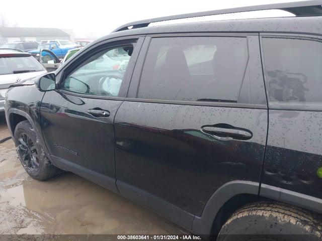 1C4PJMMB3PD102734 Jeep Cherokee Altitude Lux 4x4