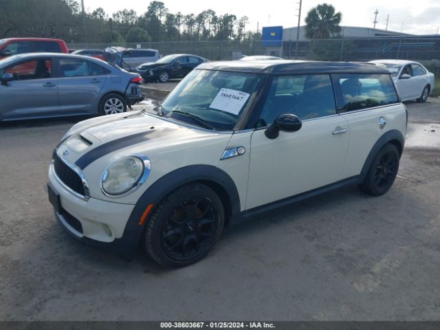 2010 MINI COOPER S CLUBMAN WMWMM3C51ATP94003 Photo 1