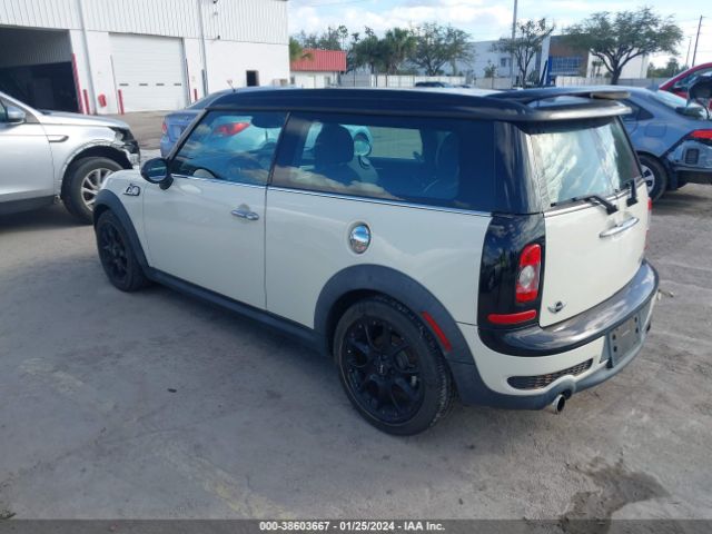 2010 MINI COOPER S CLUBMAN WMWMM3C51ATP94003 Photo 2
