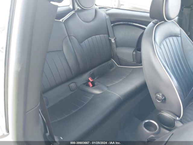 2010 MINI COOPER S CLUBMAN WMWMM3C51ATP94003 Photo 7