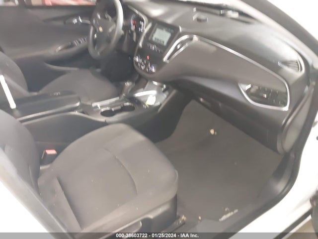 Chevrolet MALIBU 1LT 2017 1G1ZE5ST9HF200552 Image 5