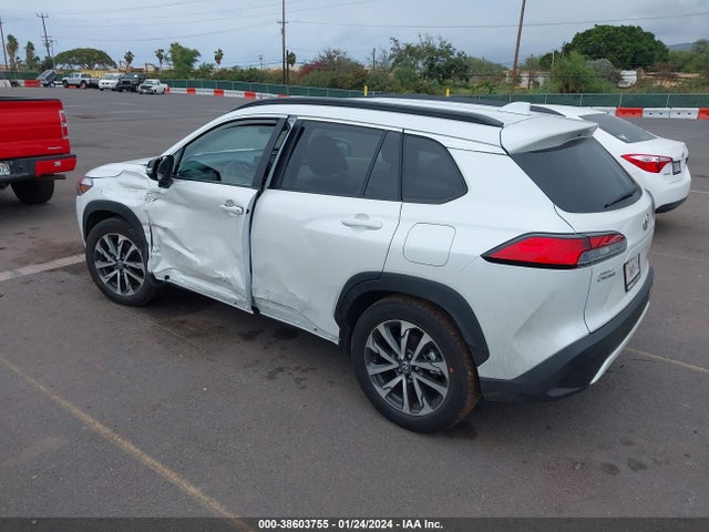 Toyota Corolla Cross Xle 2023 7MUDAAAG9PV065295 Image 3
