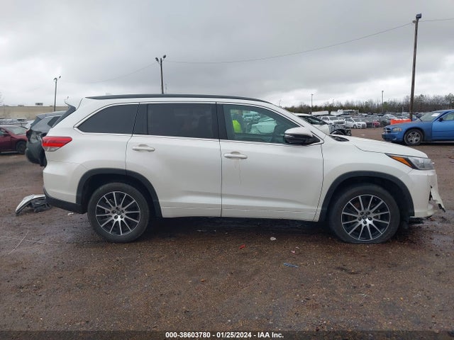 Toyota Highlander Se/xle 2018 5TDKZRFH3JS545642 Image 13