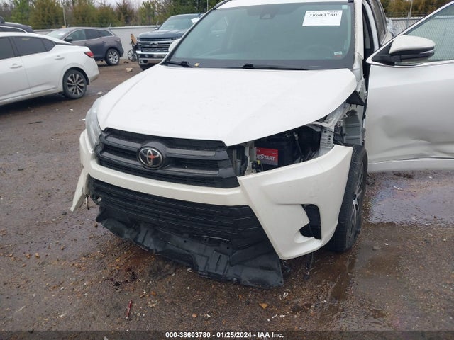 Toyota Highlander Se/xle 2018 5TDKZRFH3JS545642 Image 6