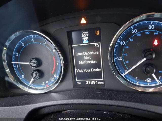 38603826 :رقم المزاد ، 2T1BURHE2KC235140 vin ، 2019 Toyota Corolla Se مزاد بيع