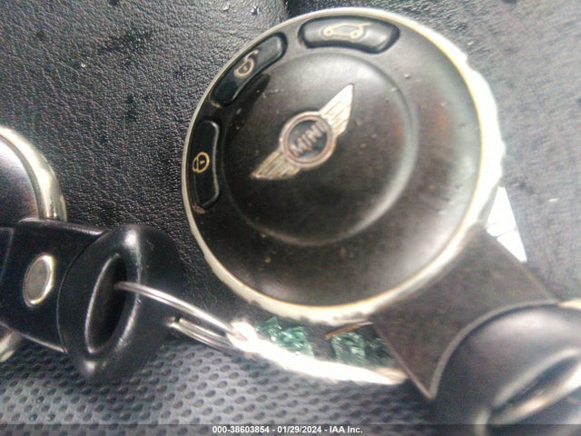 2009 MINI COOPER WMWMR33529TU95164 Photo 10