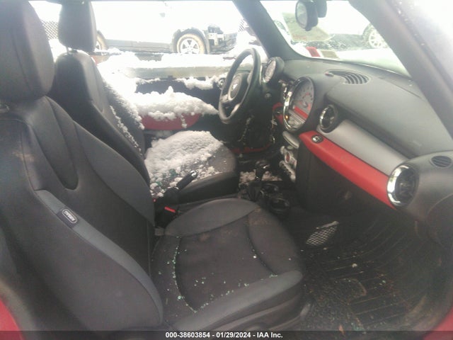 2009 MINI COOPER WMWMR33529TU95164 Photo 4