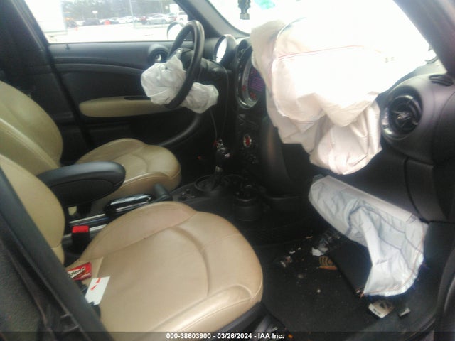 2014 MINI COUNTRYMAN WMWZC3C5XEWP29129 Photo 4