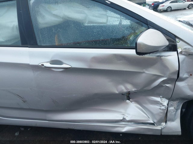 2013 HYUNDAI ACCENT GS VIN: KMHCT5AE8DU107125