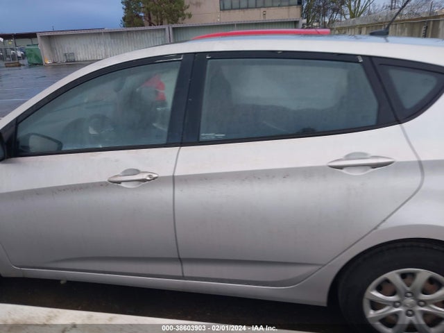 2013 HYUNDAI ACCENT GS VIN: KMHCT5AE8DU107125