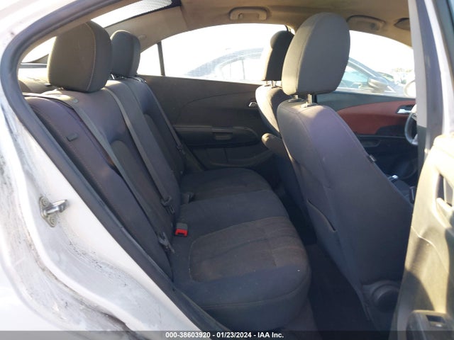 Chevrolet Sonic Lt Auto 2014 1G1JC5SHXE4101809 Image 8