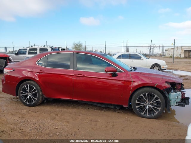 Toyota CAMRY SE 2018 4T1B11HK2JU561405 Image 14
