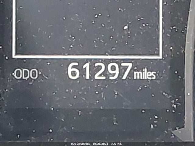 Toyota CAMRY SE 2018 4T1B11HK2JU561405 Image 16