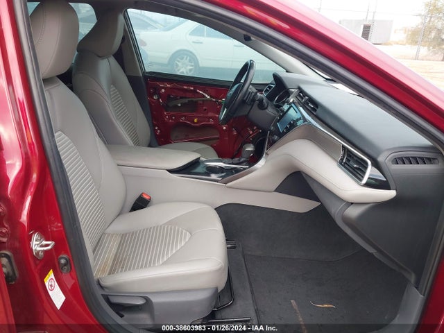 Toyota CAMRY SE 2018 4T1B11HK2JU561405 Image 5