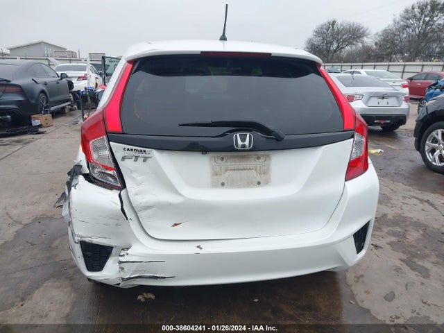 Honda FIT LX 2016 JHMGK5H54GS006967 Image 16