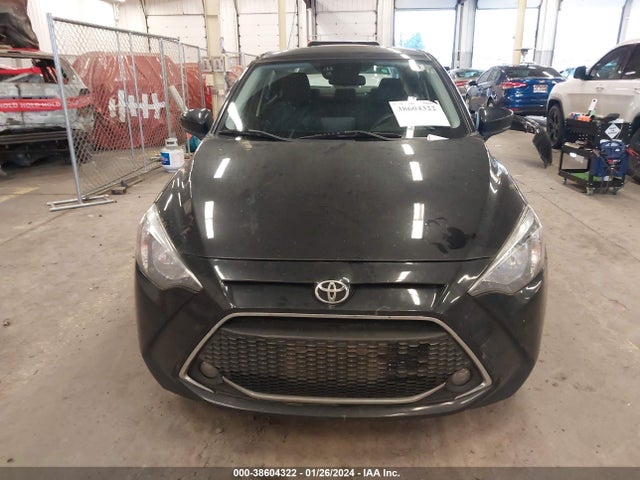 Toyota YARIS LE 2019 3MYDLBYV1KY516124 Image 13