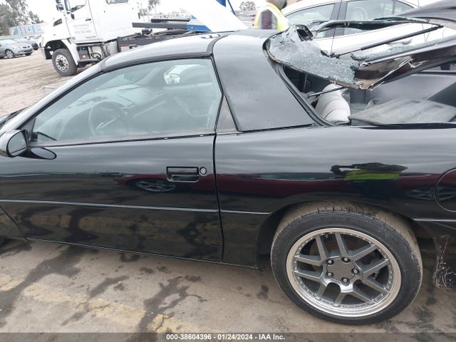 1996 CHEVROLET CAMARO Z28 VIN: 2G1FP22P5T2166182