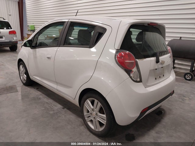 Chevrolet Spark 1lt Cvt 2015 KL8CD6S91FC736350 Image 3