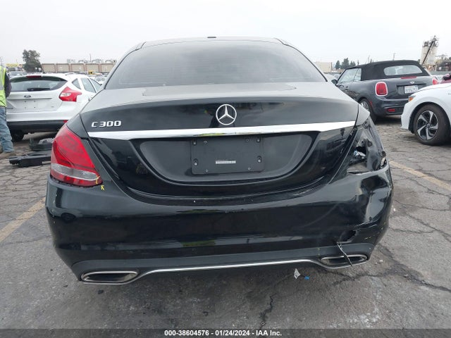 2018 MERCEDES-BENZ C 300 VIN: 55SWF4JB9JU262391